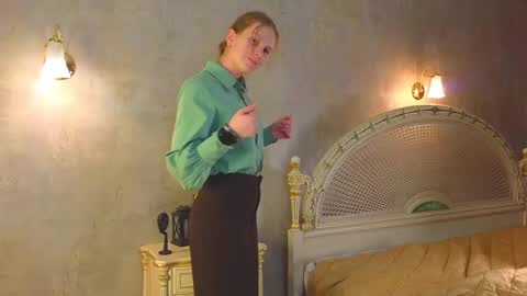 Call me Gabriela online show from 12/18/25, 01:06