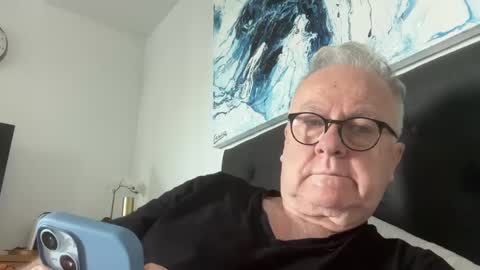 ozhairybearxxxx online show from 12/22/24, 11:52