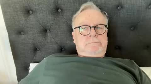 ozhairybearxxxx online show from 09/15/25, 04:12