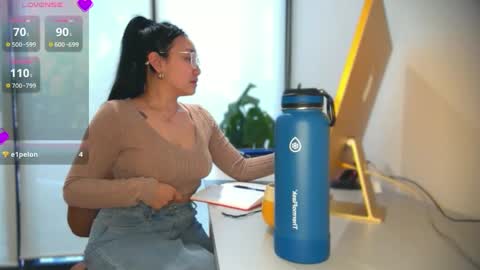 ozhmara online show from 09/29/25, 03:39