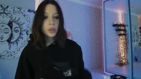 Alice online show from 12/05/24, 04:42