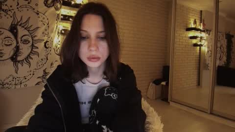 Alice online show from 12/21/24, 11:13