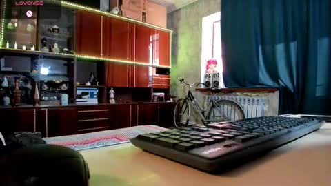 Ella online show from 02/17/25, 12:16