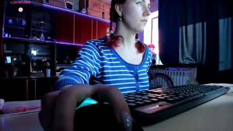 Ella online show from 03/09/25, 12:53