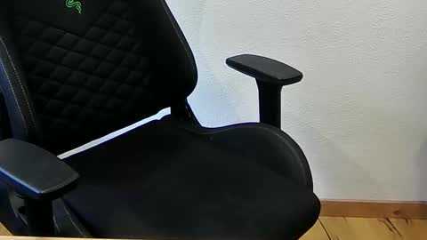 paauljdhd122 online show from 04/05/26, 12:02