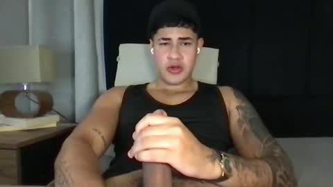 Javi    online show from 02/21/25, 04:29