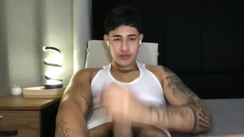 Javi    online show from 09/23/25, 04:15