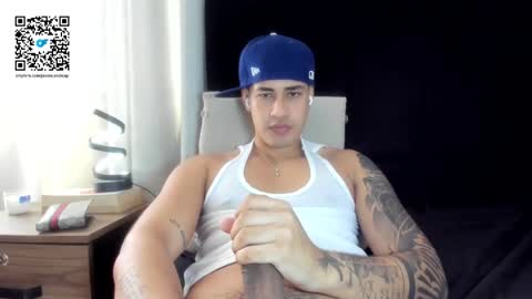 Javi    online show from 11/21/25, 06:28