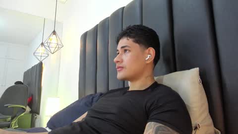 Javi    online show from 02/06/26, 01:25