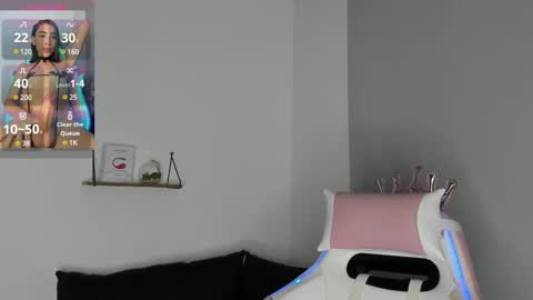 kYLIE online show from 02/12/25, 09:42