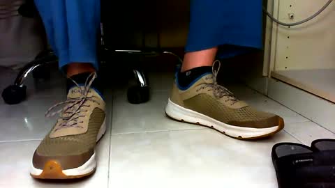 Snapshot of pablomenesssl chatting on 12/23/24, 09:29 Pablo Meness online show from 12/23/24, 09:29