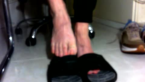 Snapshot of pablomenesssl chatting on 12/27/24, 08:50 Pablo Meness online show from 12/27/24, 08:50