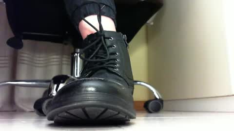 Snapshot of pablomenesssl chatting on 02/09/25, 09:17 Pablo Meness online show from 02/09/25, 09:17