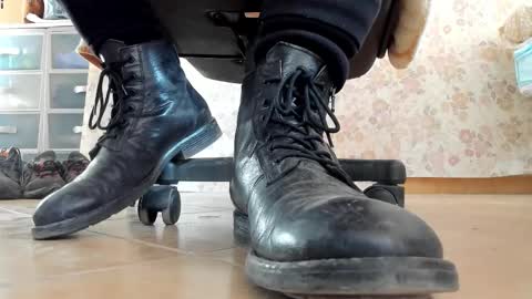 Snapshot of pablomenesssl chatting on 12/05/25, 08:23 Pablo Meness online show from 12/05/25, 08:23