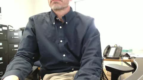 Snapshot of paddleme100 chatting on 02/24/25, 06:36 Paddle me online show from 02/24/25, 06:36