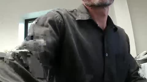 Snapshot of paddleme100 chatting on 09/25/25, 04:00 Paddle me online show from 09/25/25, 04:00