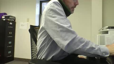 Snapshot of paddleme100 chatting on 12/19/25, 06:48 Paddle me online show from 12/19/25, 06:48