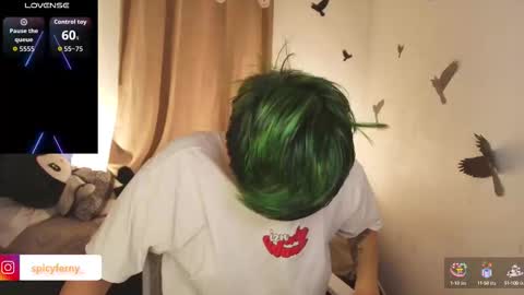 Fernanda online show from 10/25/25, 08:55