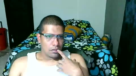 paisita89100 online show from 08/03/26, 01:26