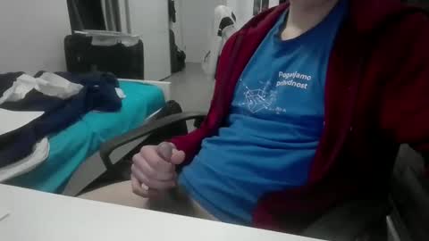 pere online show from 04/18/26, 07:07