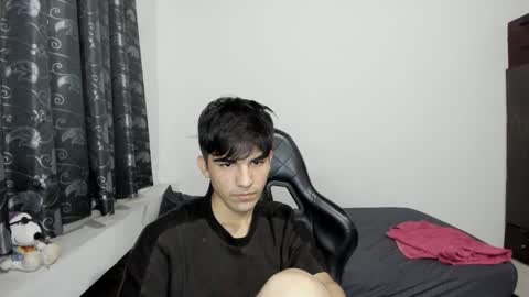 pakun_ online show from 01/11/25, 12:33