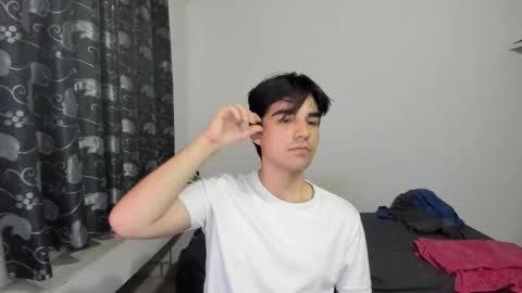 pakun_ online show from 09/14/25, 11:37