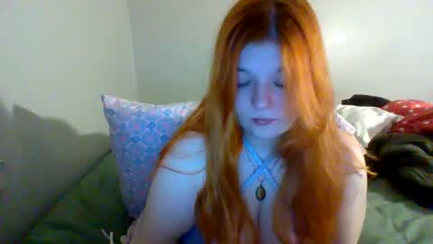 Snapshot of palewhore18 chatting on 09/12/25, 03:50 Pale Whore online show from 09/12/25, 03:50