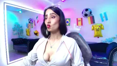 Snapshot of palmer__foxx chatting on 07/16/26, 03:45 Palmer online show from 07/16/26, 03:45