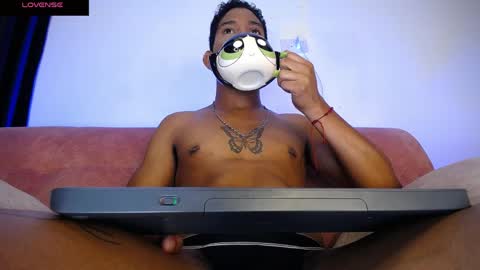 Palo Santo online show from 04/26/26, 07:50