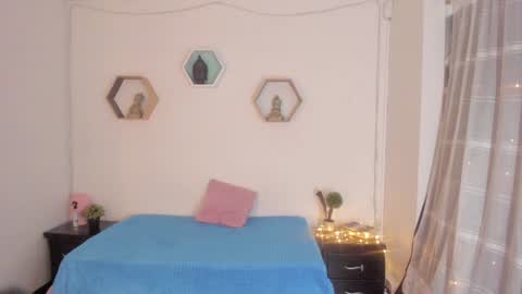 Paloma  online show from 01/09/25, 08:22