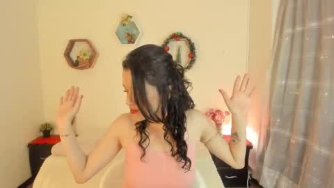 Paloma  online show from 12/18/25, 09:10