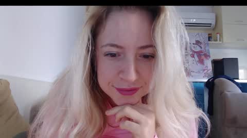 Snapshot of pam_fans chatting on 01/02/25, 08:39 BABE online show from 01/02/25, 08:39