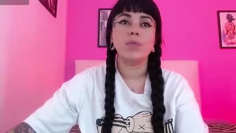 pamela_666_ online show from 02/05/26, 07:18