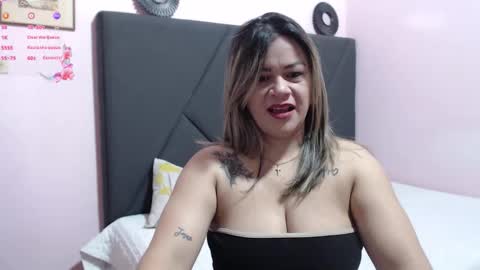 pamela_echeverria online show from 10/16/25, 10:16