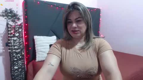 pamela_echeverria online show from 01/12/26, 12:54