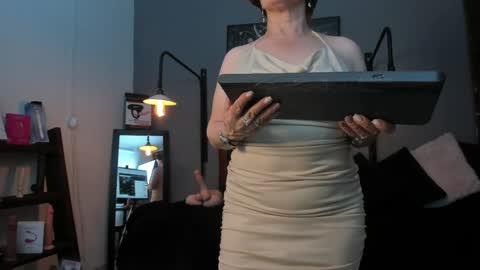 pamela_mature41 online show from 06/01/26, 02:13
