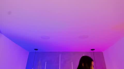 Snapshot of pamela_vega chatting on 09/18/25, 12:07 Manuela online show from 09/18/25, 12:07