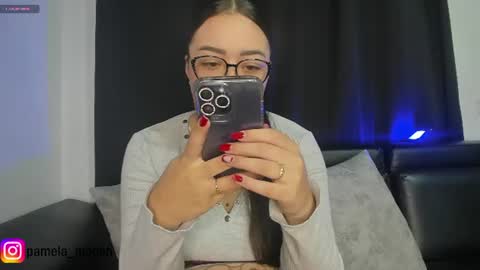 Snapshot of pamelaa_moon chatting on 07/10/26, 11:35 Pamelaa moon online show from 07/10/26, 11:35