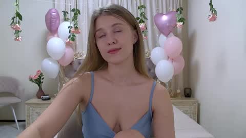 Pamela Blair online show from 02/18/25, 04:26