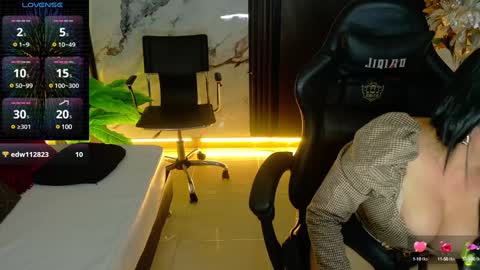 Paola online show from 01/06/25, 10:15