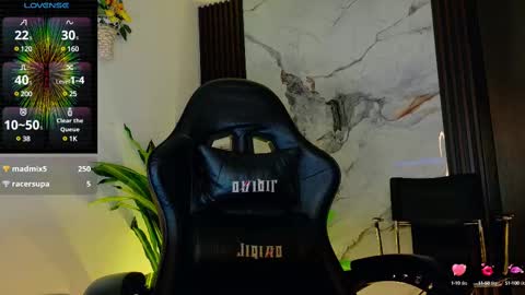 Paola online show from 03/01/25, 02:26