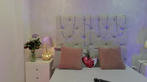 TELL ME PAMELLA AND GIVE ME A GOOD GRADE ITS IMPORTANT online show from 09/26/25, 11:58