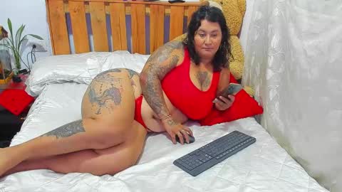 Snapshot of pamelaruiizz3 chatting on 02/24/25, 02:15 Pamela online show from 02/24/25, 02:15