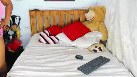 Snapshot of pamelaruiizz3 chatting on 09/24/25, 09:07 Pamela online show from 09/24/25, 09:07