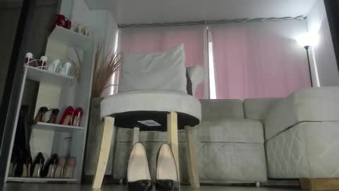 pamelasmith128858 online show from 01/13/26, 07:41