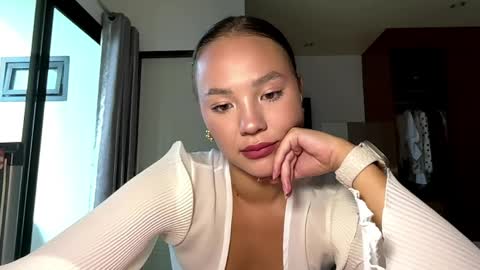 Kamila online show from 04/10/26, 05:12