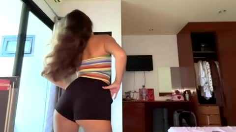 Kamila online show from 04/11/26, 05:12