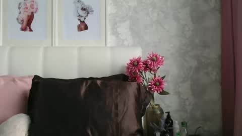 Pamella online show from 12/23/25, 07:50