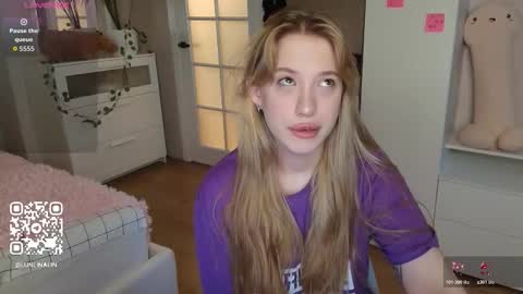 Lina online show from 02/07/26, 01:42