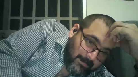 pandaguiar77 online show from 04/16/26, 06:25